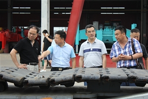 桩工机械分会秘书长一行考察立即博桩机